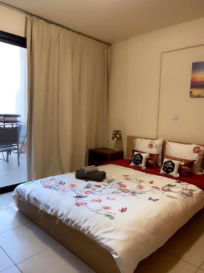 Larnaca Beach Apartment Exterior photo